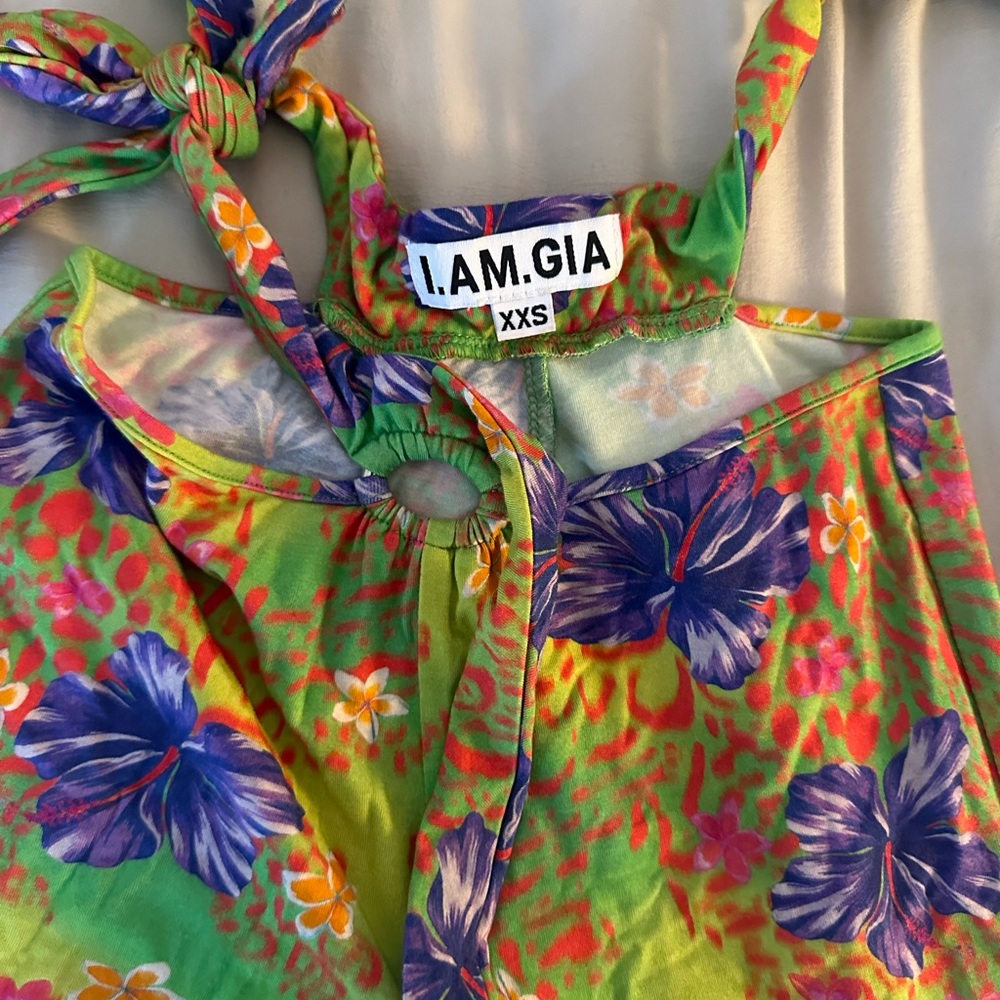 I am Gia tropical side cut out pants